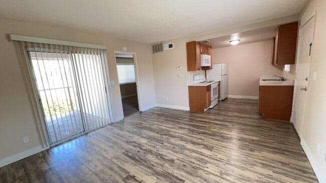 Garden West One Apartments