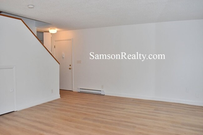 Photo - 230 S Main St Unit 18