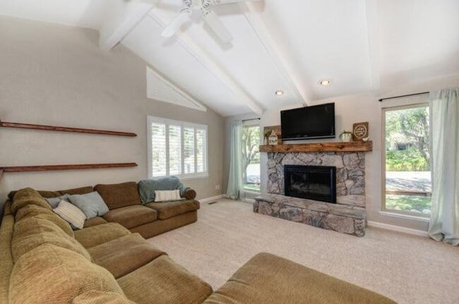 Photo - SKYRIDGE HOUSE