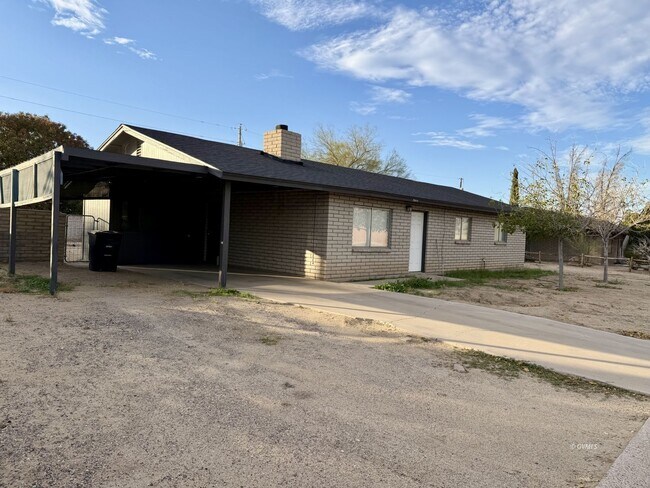 Photo - 2944 S 12th Ave