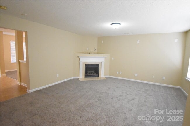 Photo - 7704 Aragorn Ln