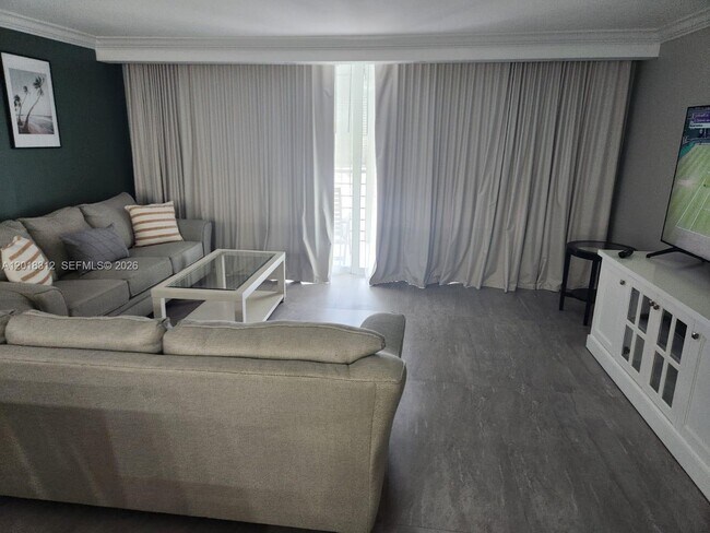 100 Golden Isles Dr Unit 409