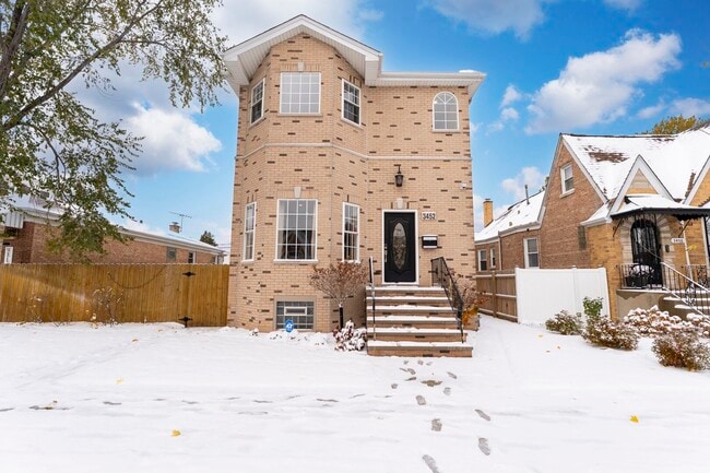 Building Photo - 3452 N Newcastle Ave