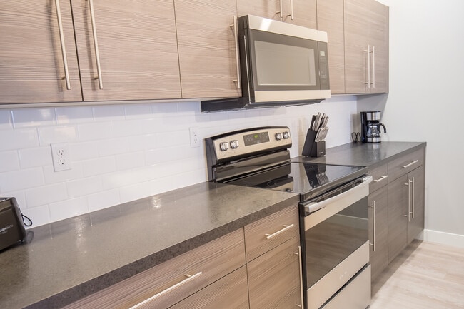 2BD, 2BA - Kitchen