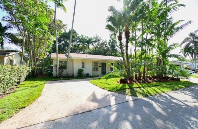 Building Photo - 11011 SW 79th Ave Rental