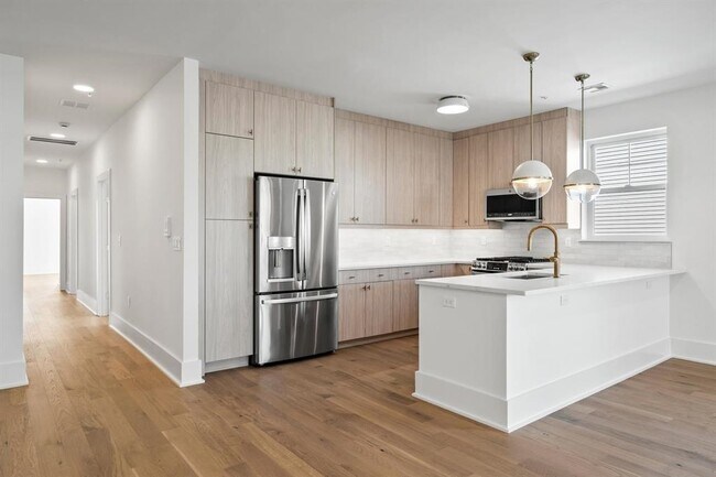 Photo - 525 Ave E Unit 2