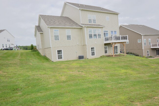 710 Jefferson Cir NW