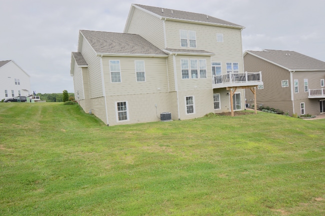 Photo - 710 Jefferson Cir NW