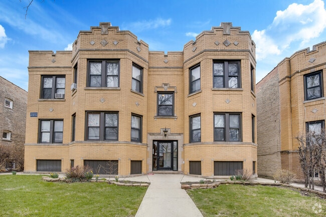 Building Photo - 4408 W Altgeld St Unit 2 Rental