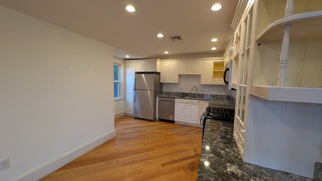 Photo - 1900 Washington St Unit 3