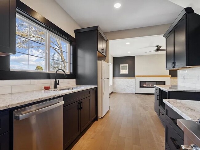 Photo - South Grandview Unit 222 S Grandview