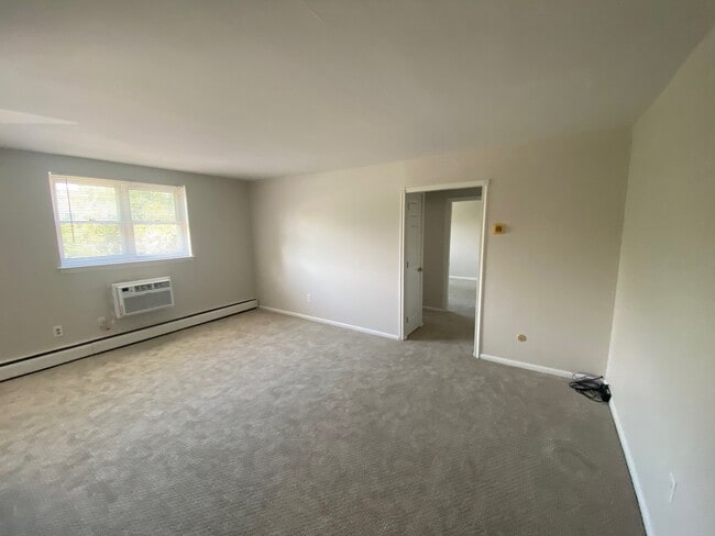 Living Room - 335 E Lancaster Ave Unit # D-22