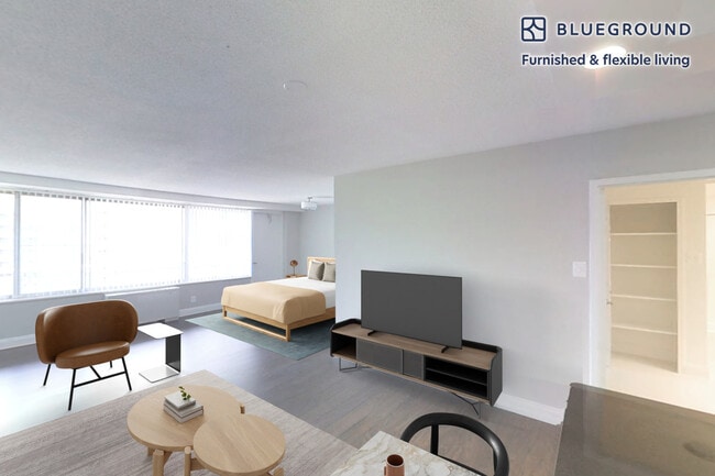 Photo - 2111 Richmond Hwy Unidad ID8420A