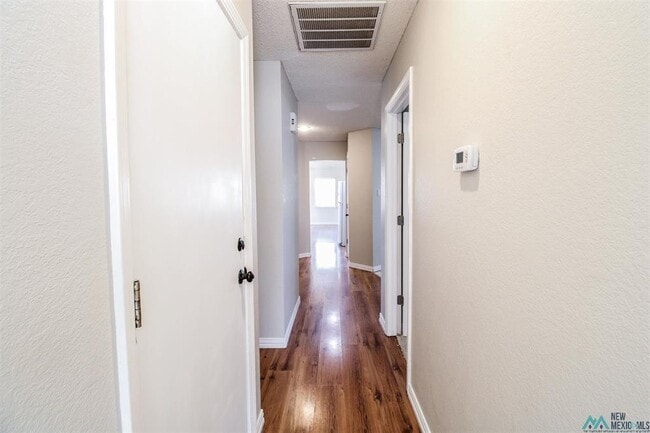 Photo - 2140 Northglen Dr