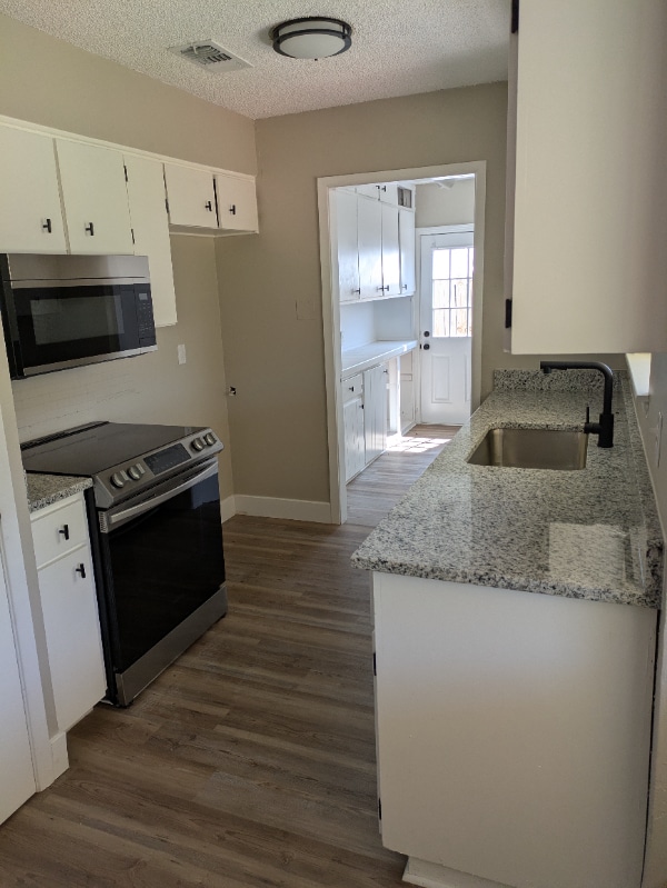 Photo - 205 Nell Deane Blvd