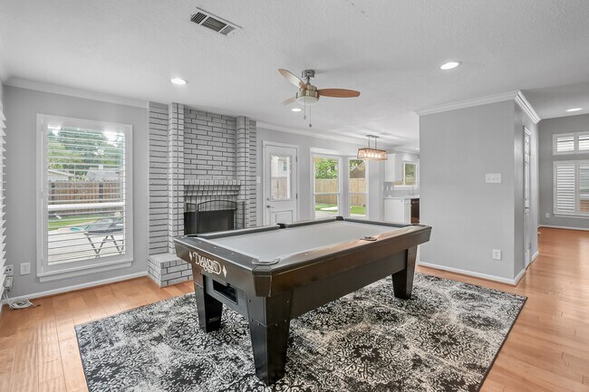 Photo - 30 Village Knoll Pl