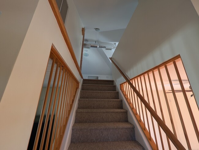 Photo - 446 New Haven Ave Unit 2