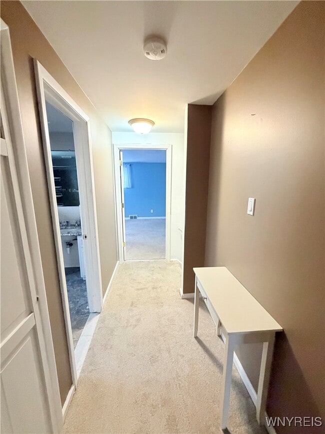 Building Photo - 79 E Toulon Dr