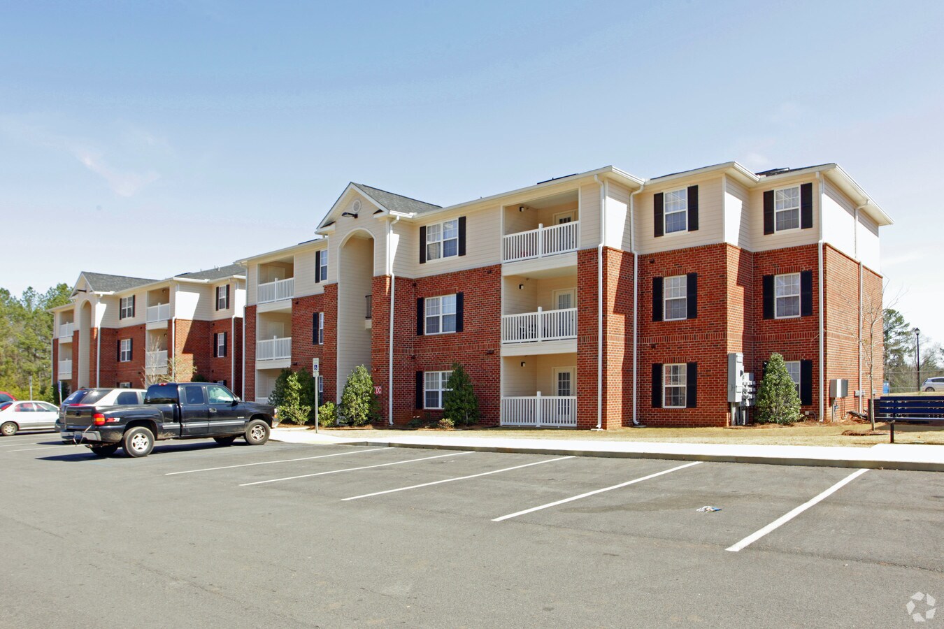 Hallmark Talladega Apartments Talladega, AL