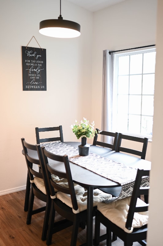 Photo - 605 Oakpoint Cir