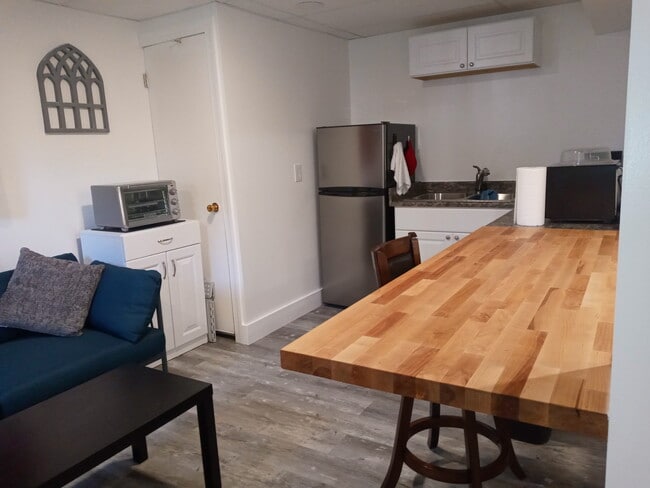Photo - 830 Knollwood Dr Unit Furnished Beautiful Studi