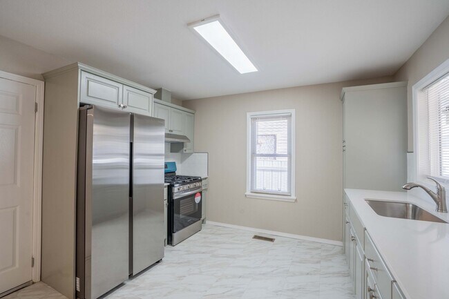 Photo - 3 Bed / 1 Bath in North Tulsa! Section 8 Welcomed!