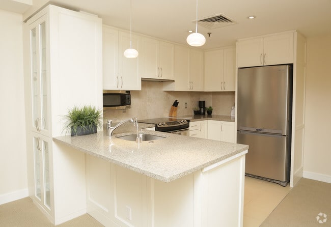 Interior Photo - The Lansburgh Rental