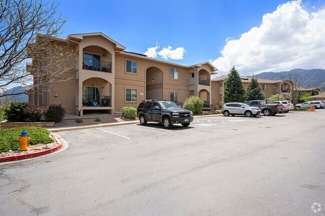 Building Photo - 2 bedroom Townhome near Bear Creek Park Unit 301