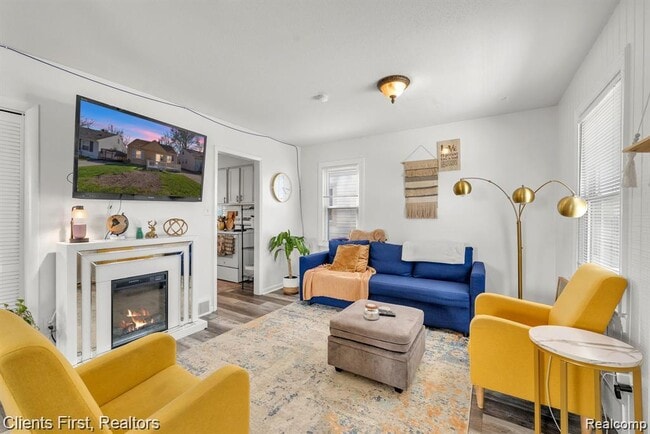 Photo - 24047 Stanford St