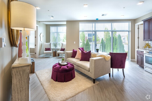 2 BR, 2 BA - Walton - 1025 SF