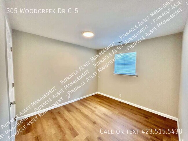 305 Woodcreek Rd