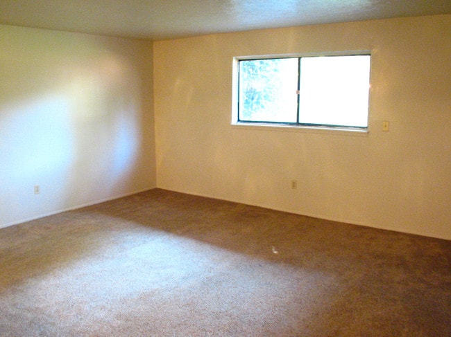 Sherwood Forest Apartments