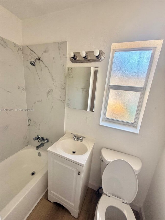 Photo - 125 SW 5th Ct Unit 3