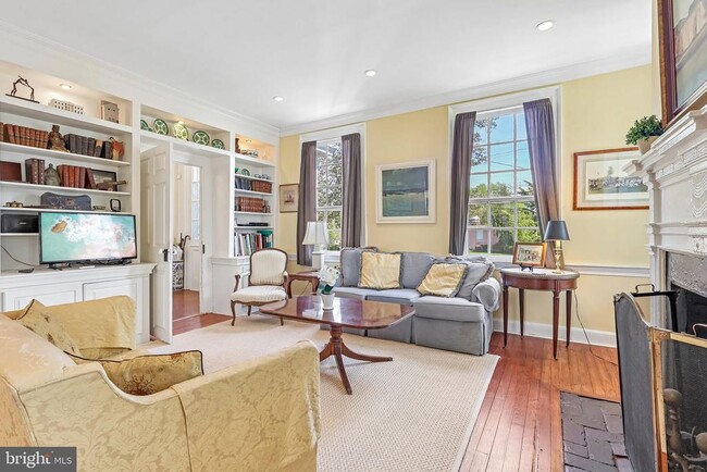Photo - 2167 Brunswick Ave