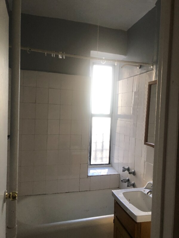 Photo - 208 W 151st St