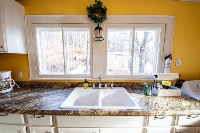 Building Photo - 345 Dorr Edson Rd #2