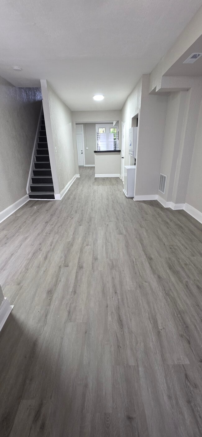 Photo - 3423 E Lombard St