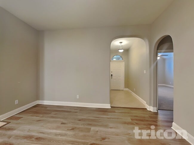 Photo - 1473 Eagle Nest Dr