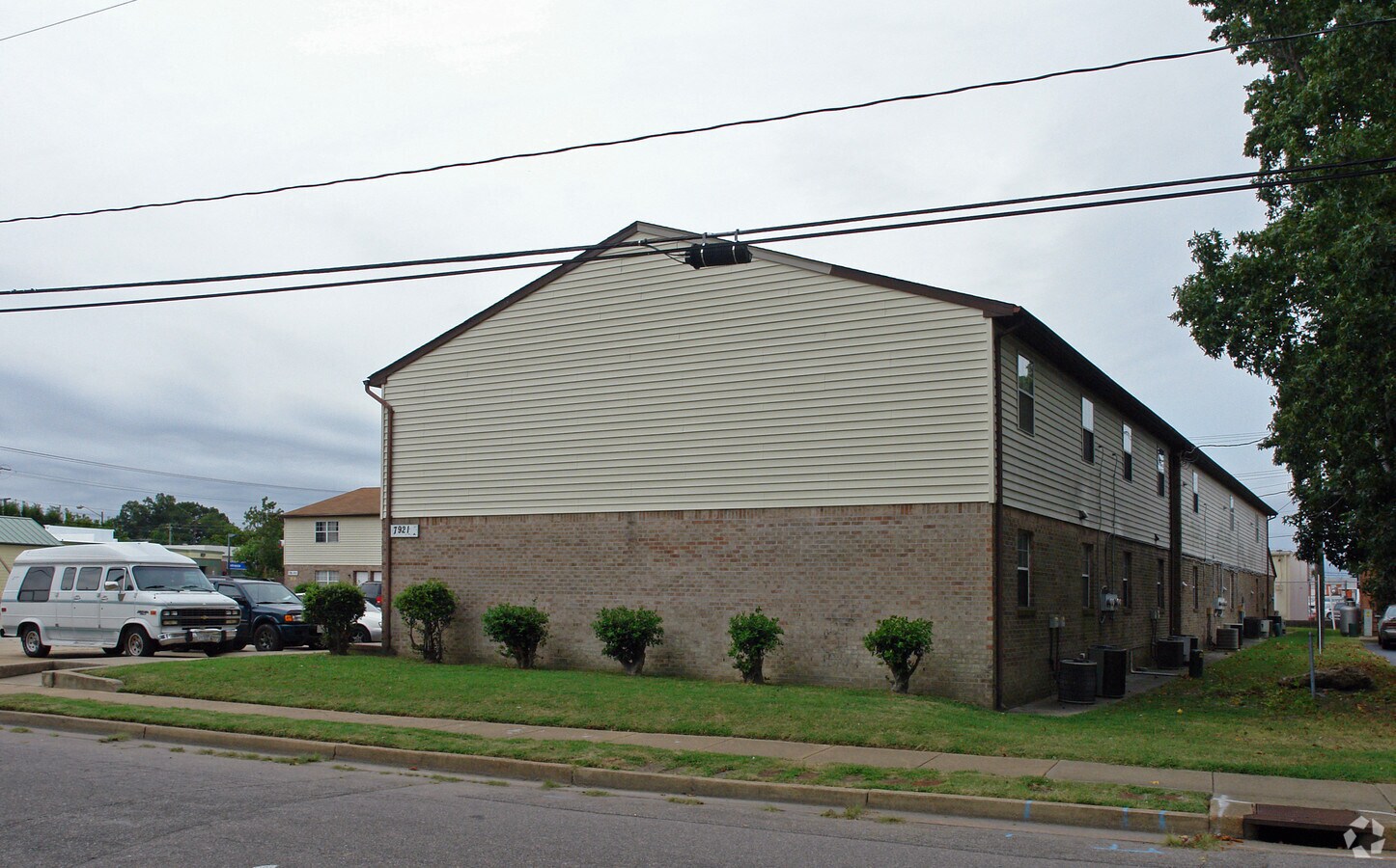 Photo - Bayview Plaza Apartments