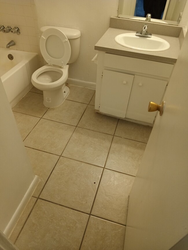 3215 Baird Ave Unit M-87