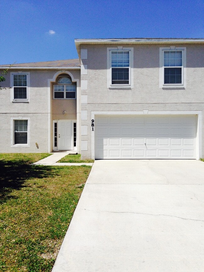 Photo - 981 SW McElroy Ave