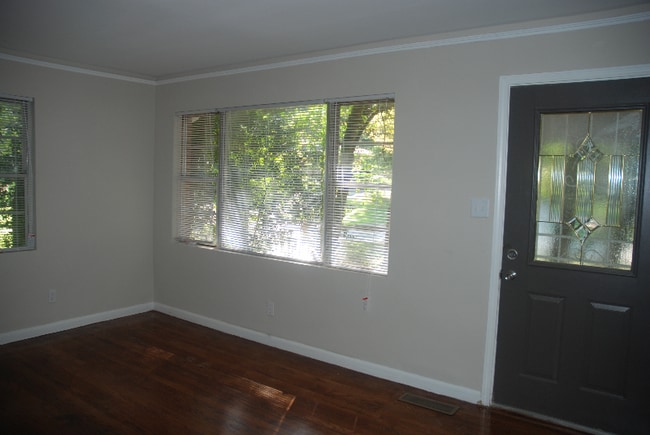 Photo - 2038 Dellwood Pl