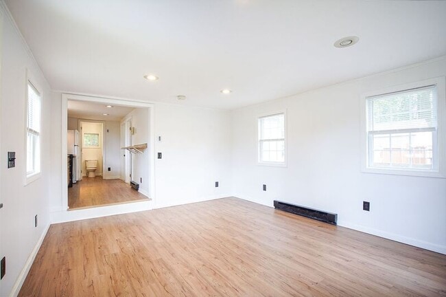 Photo - 215 Eddy St