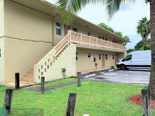 Photo - 1500 SW 5th Pl Unit E