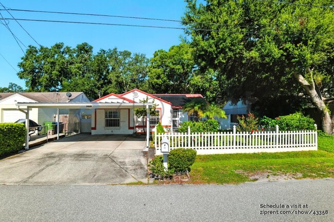 Building Photo - 6805 S Sheridan Rd Rental