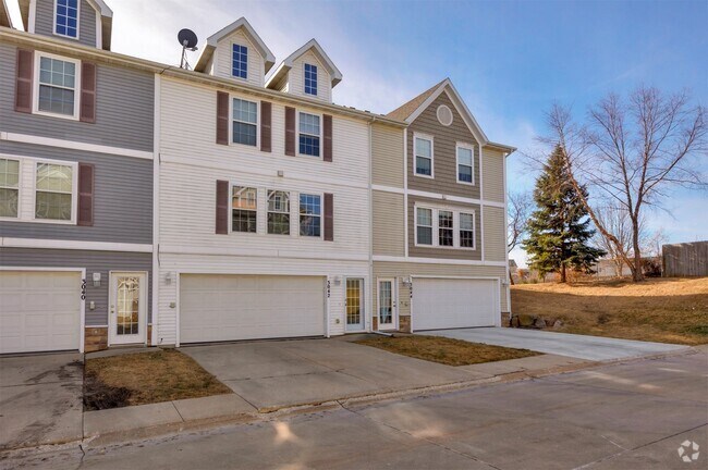 Building Photo - 1705 SW 32nd Ln Rental