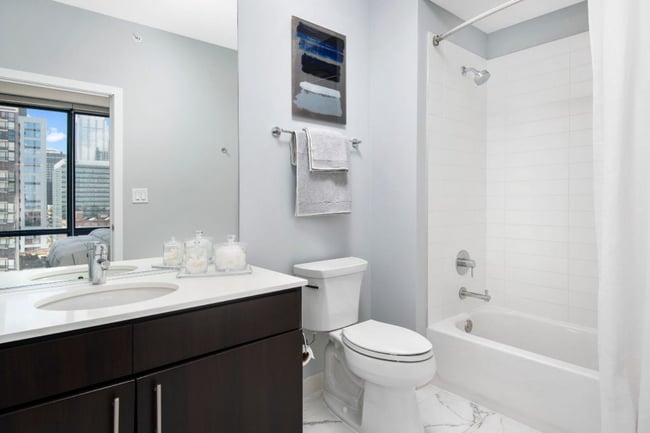 Photo - 301 S Halsted St Unidad 1012