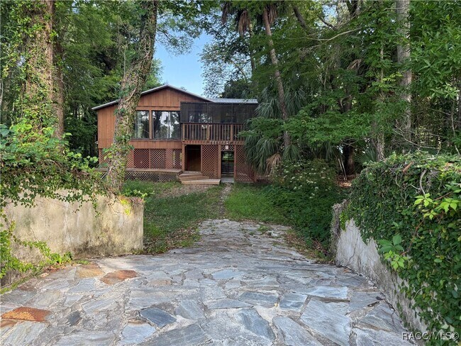 Building Photo - 5908 Riverside Dr Rental