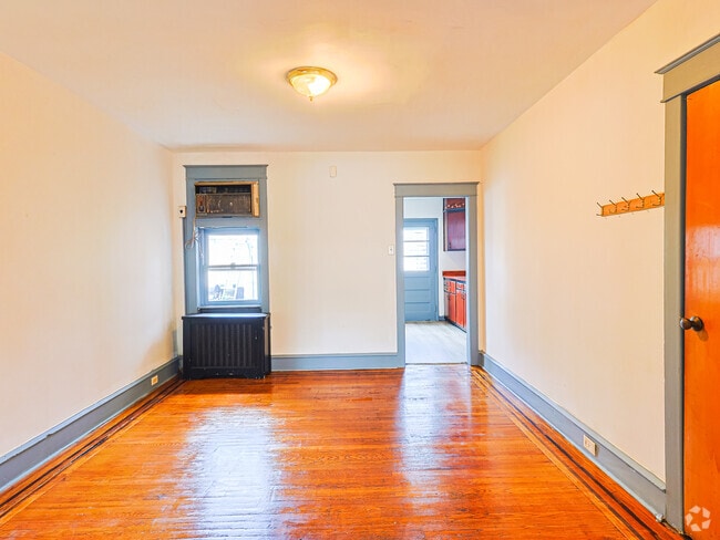 Building Photo - 3359 Tyson Ave Rental