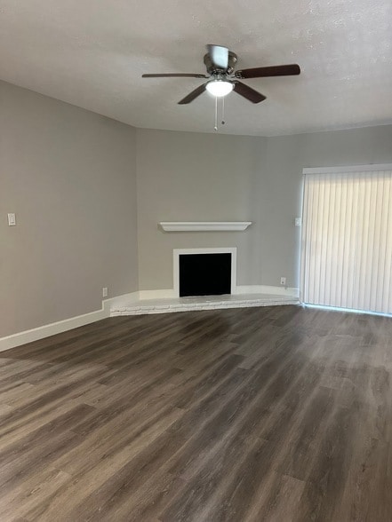 Building Photo - 9707 Richmond Ave. Unit 71